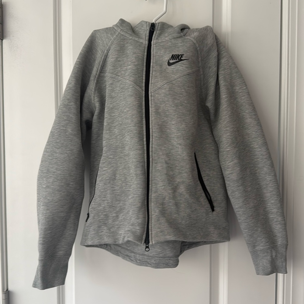 Youth Nike Tech fleece hoodie; size L
